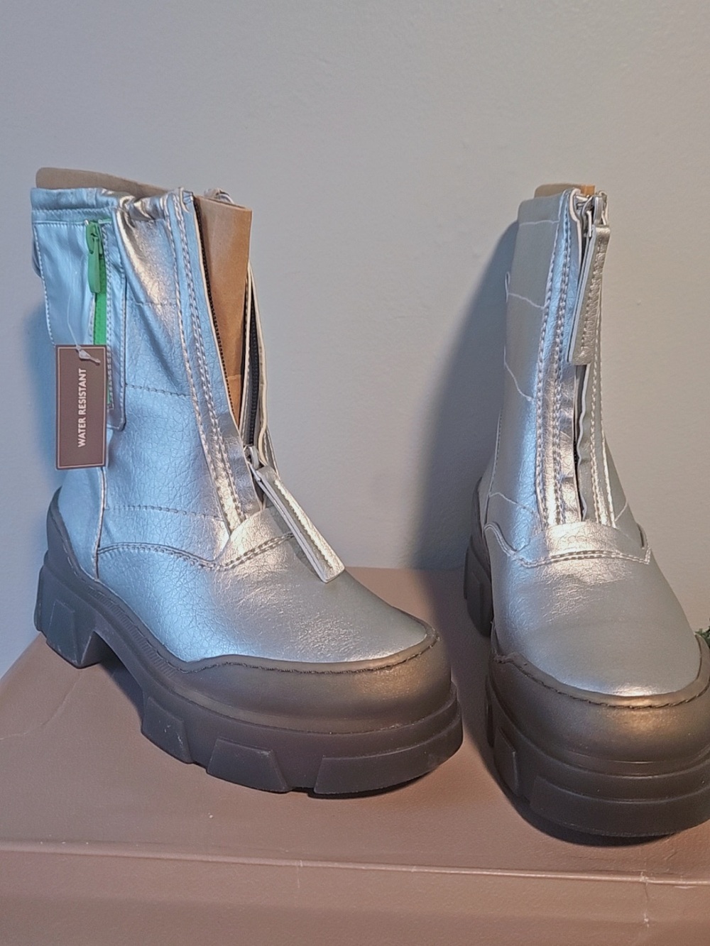 Galaxy By Harvic Silver Metallic Platform Ankle Boots